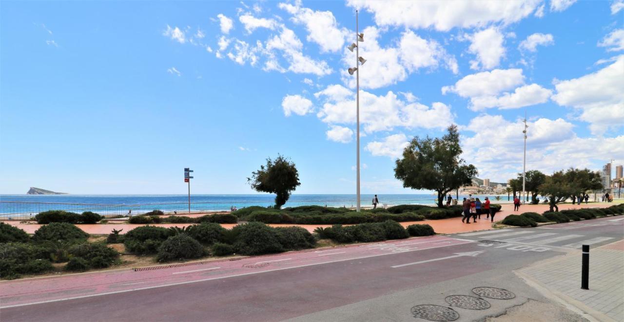 Sunset Waves 18-35 Poniente Beach Resort Benidorm Bagian luar foto