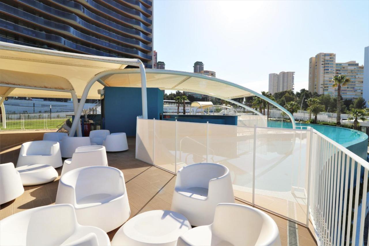 Sunset Waves 18-35 Poniente Beach Resort Benidorm Bagian luar foto