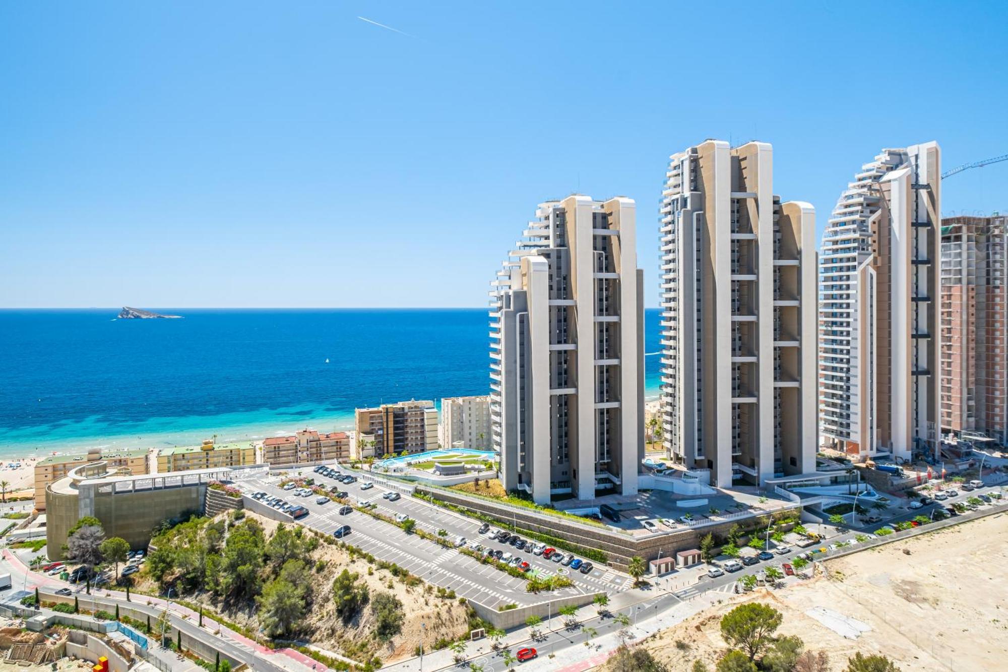 Sunset Waves 18-35 Poniente Beach Resort Benidorm Bagian luar foto
