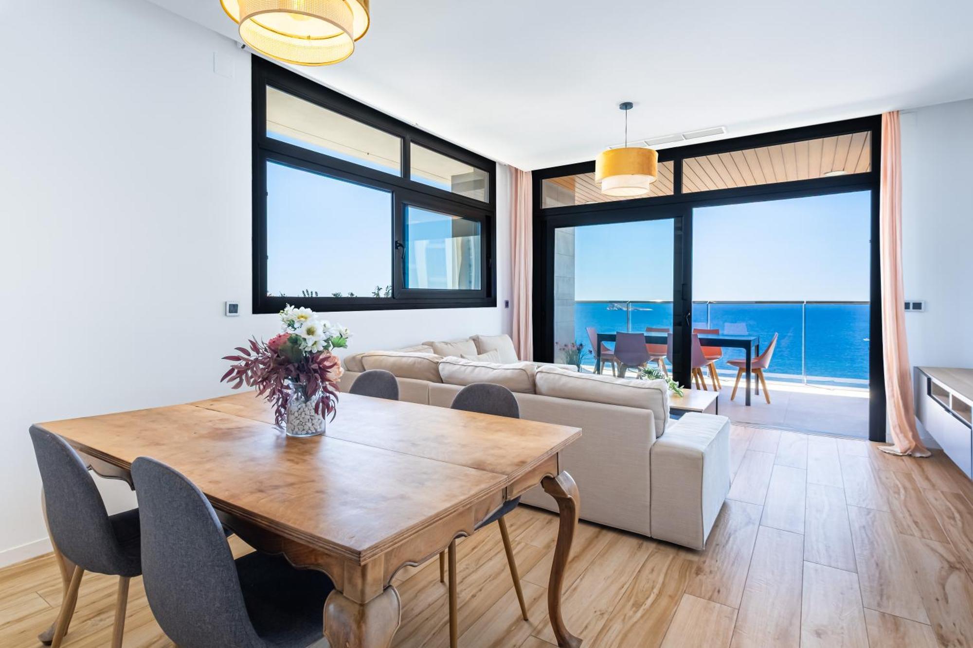 Sunset Waves 18-35 Poniente Beach Resort Benidorm Bagian luar foto