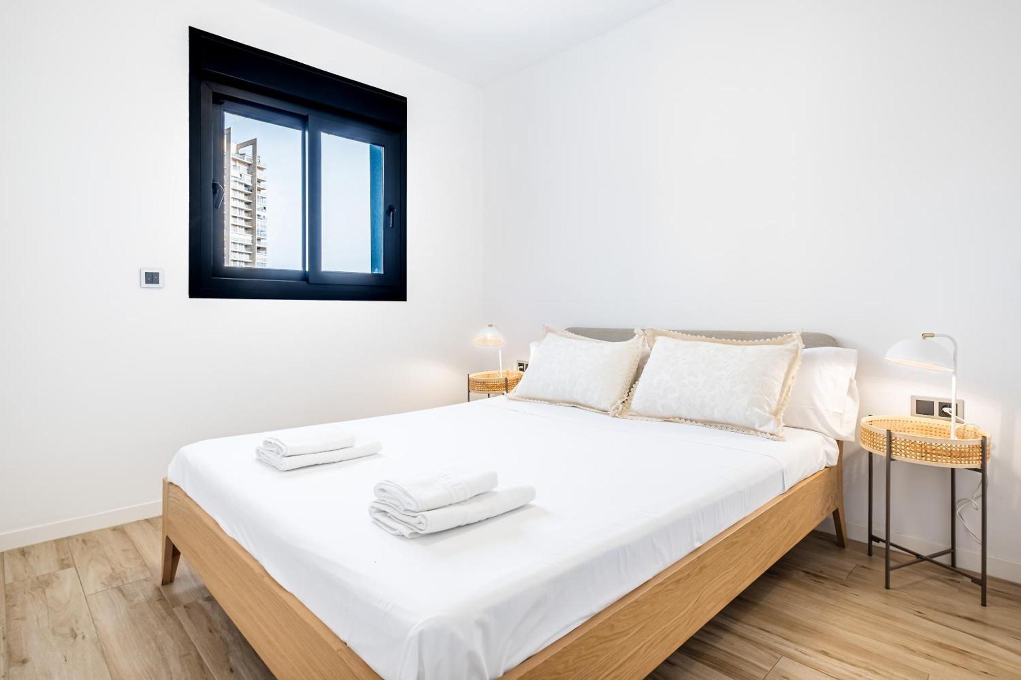 Sunset Waves 18-35 Poniente Beach Resort Benidorm Bagian luar foto