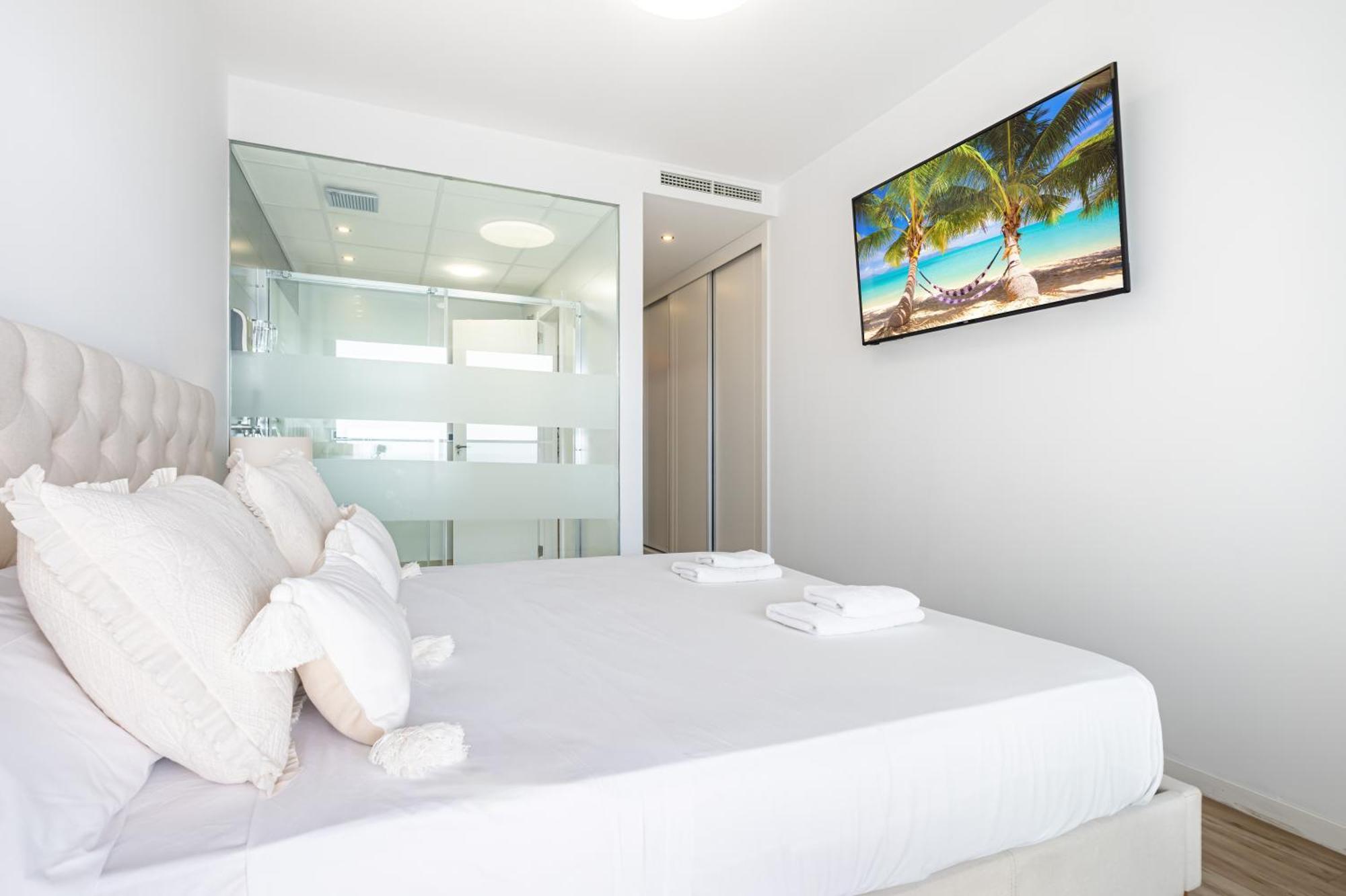 Sunset Waves 18-35 Poniente Beach Resort Benidorm Bagian luar foto