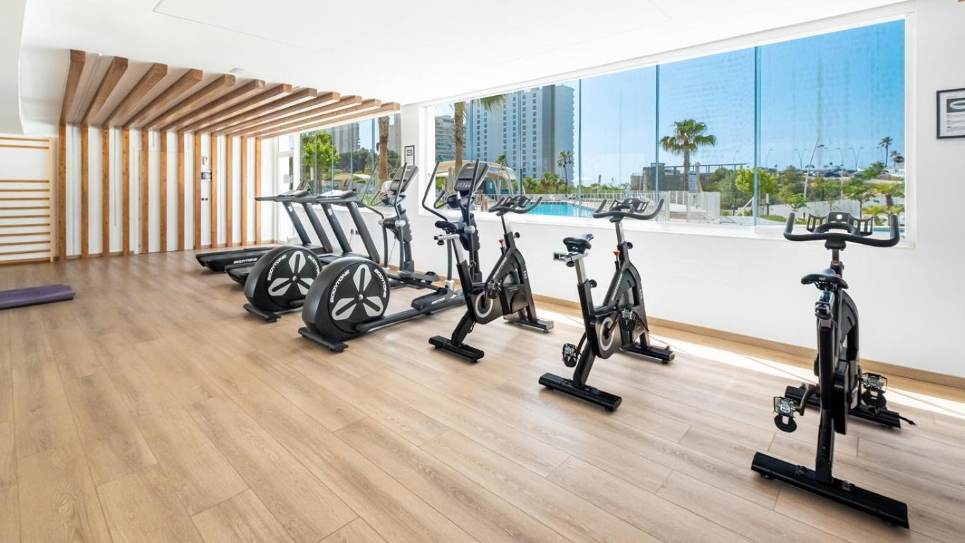 Sunset Waves 18-35 Poniente Beach Resort Benidorm Bagian luar foto