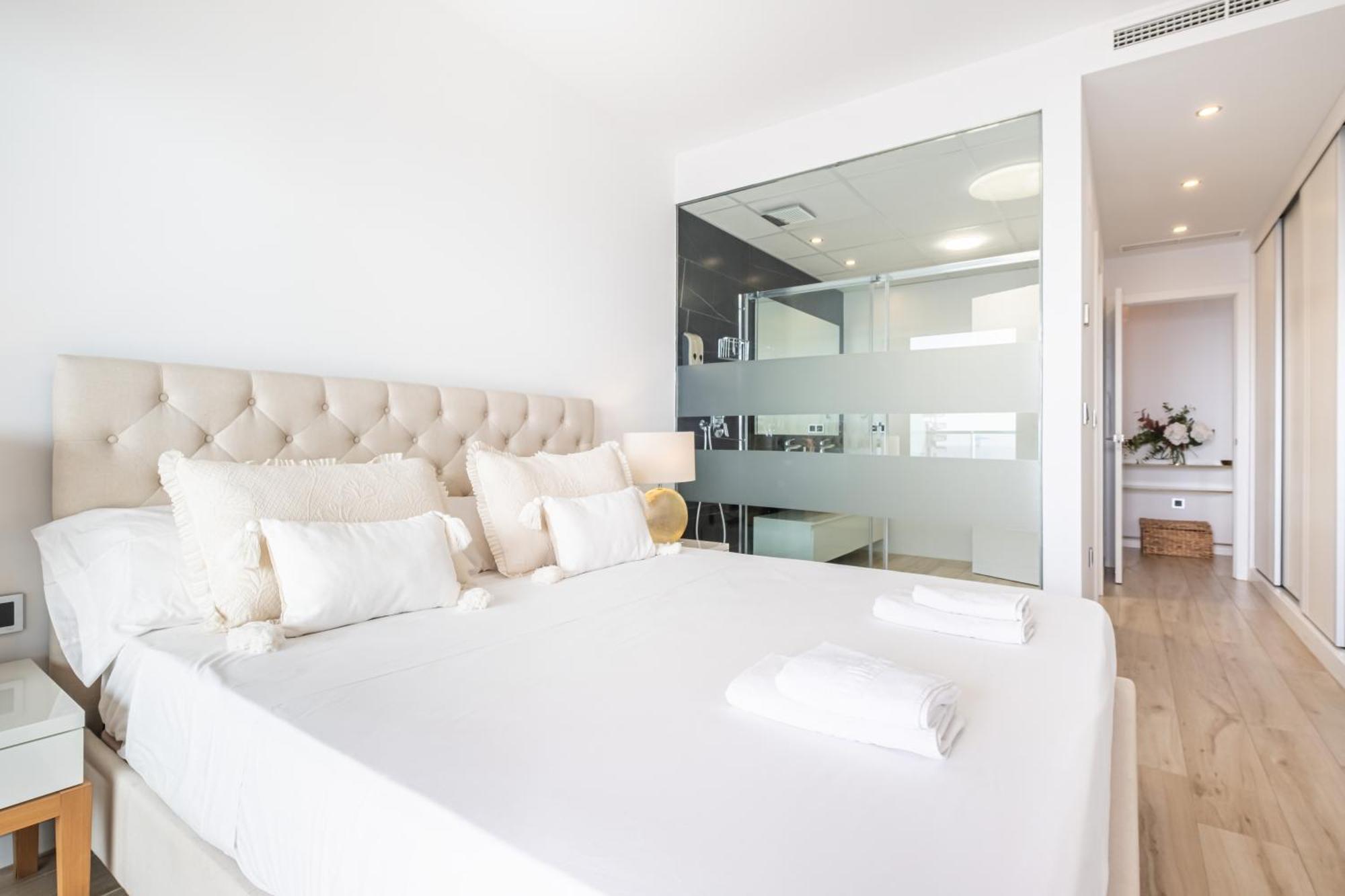 Sunset Waves 18-35 Poniente Beach Resort Benidorm Bagian luar foto